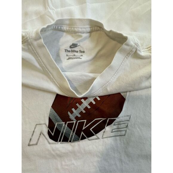 Nike boys T-shirt size XL - Picture 2 of 2
